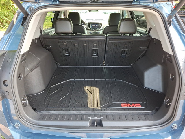 Used 2024 GMC Terrain SLT w/ Infotainment Package II AWD/4WD image 37