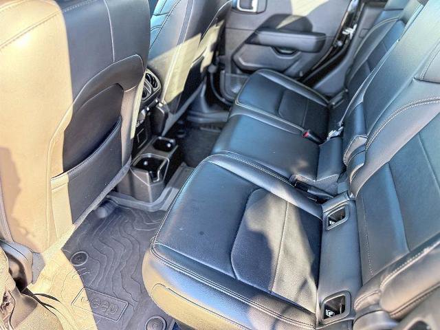 Used 2022 Jeep Gladiator Overland w/ Popular Equipment Package image 17