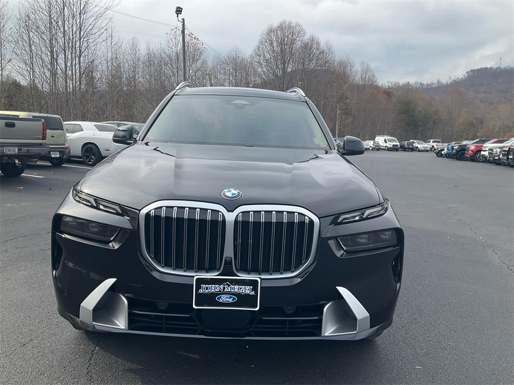 Used 2023 BMW X7 xDrive40i w/ Premium Package image 8