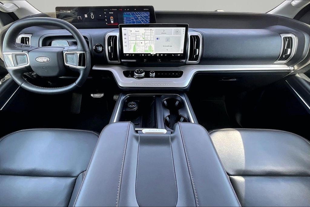 Certified 2025 Ford Expedition Active AWD/4WD image 16