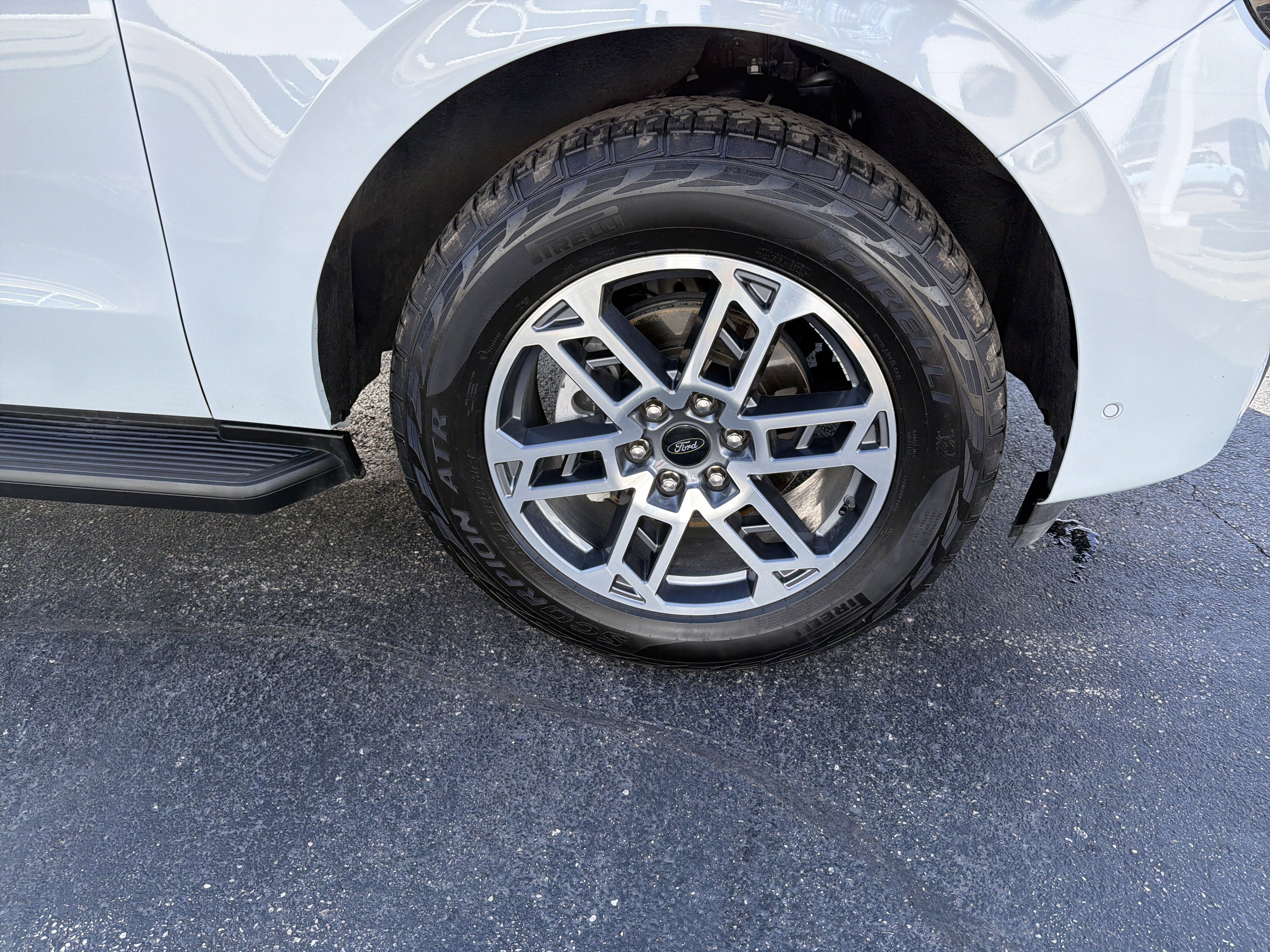 Certified 2025 Ford Expedition Active image 15