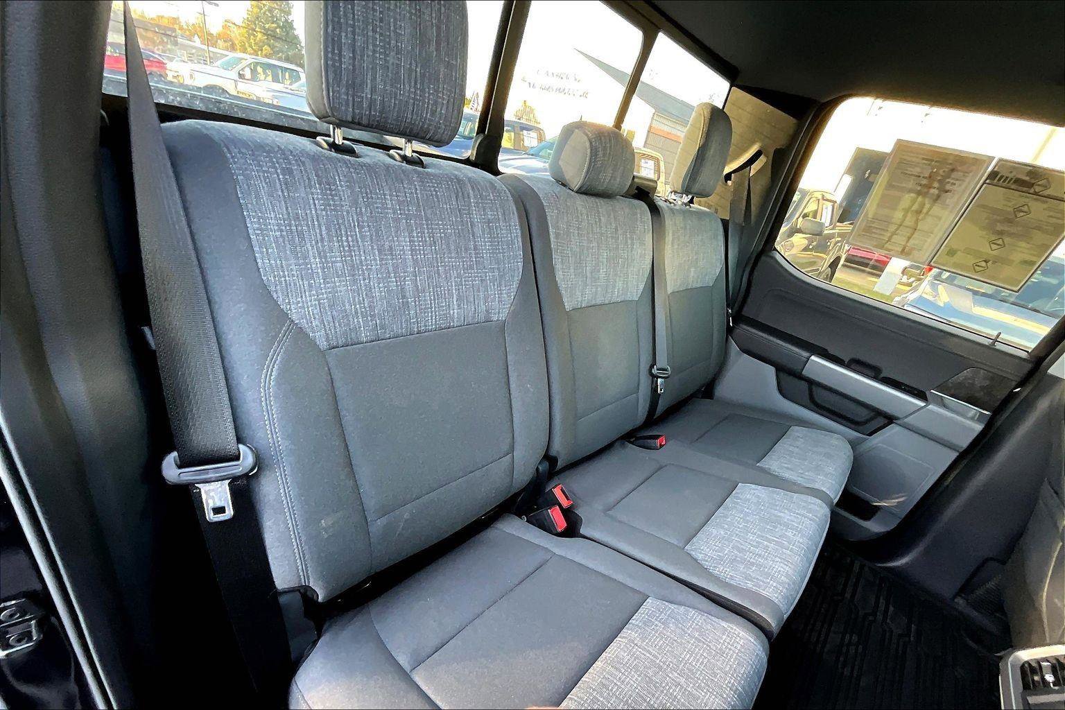 Certified 2022 Ford F150 XLT w/ Equipment Group 302A High image 27