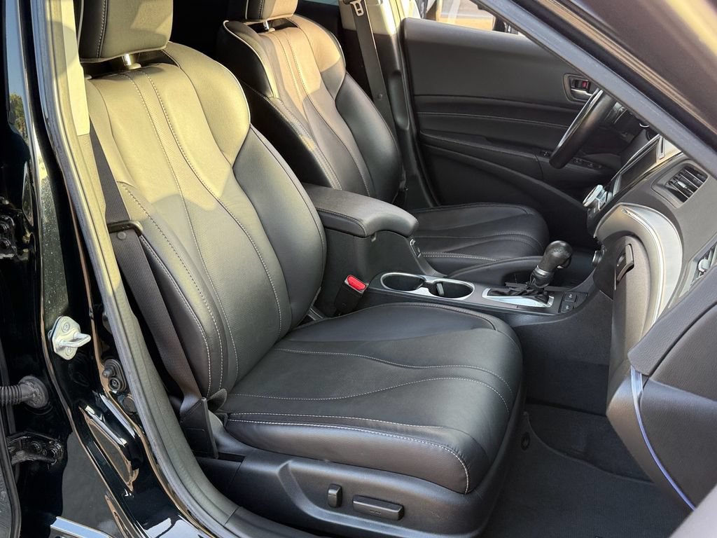 Used 2021 Acura ILX w/ Premium Package FWD image 17