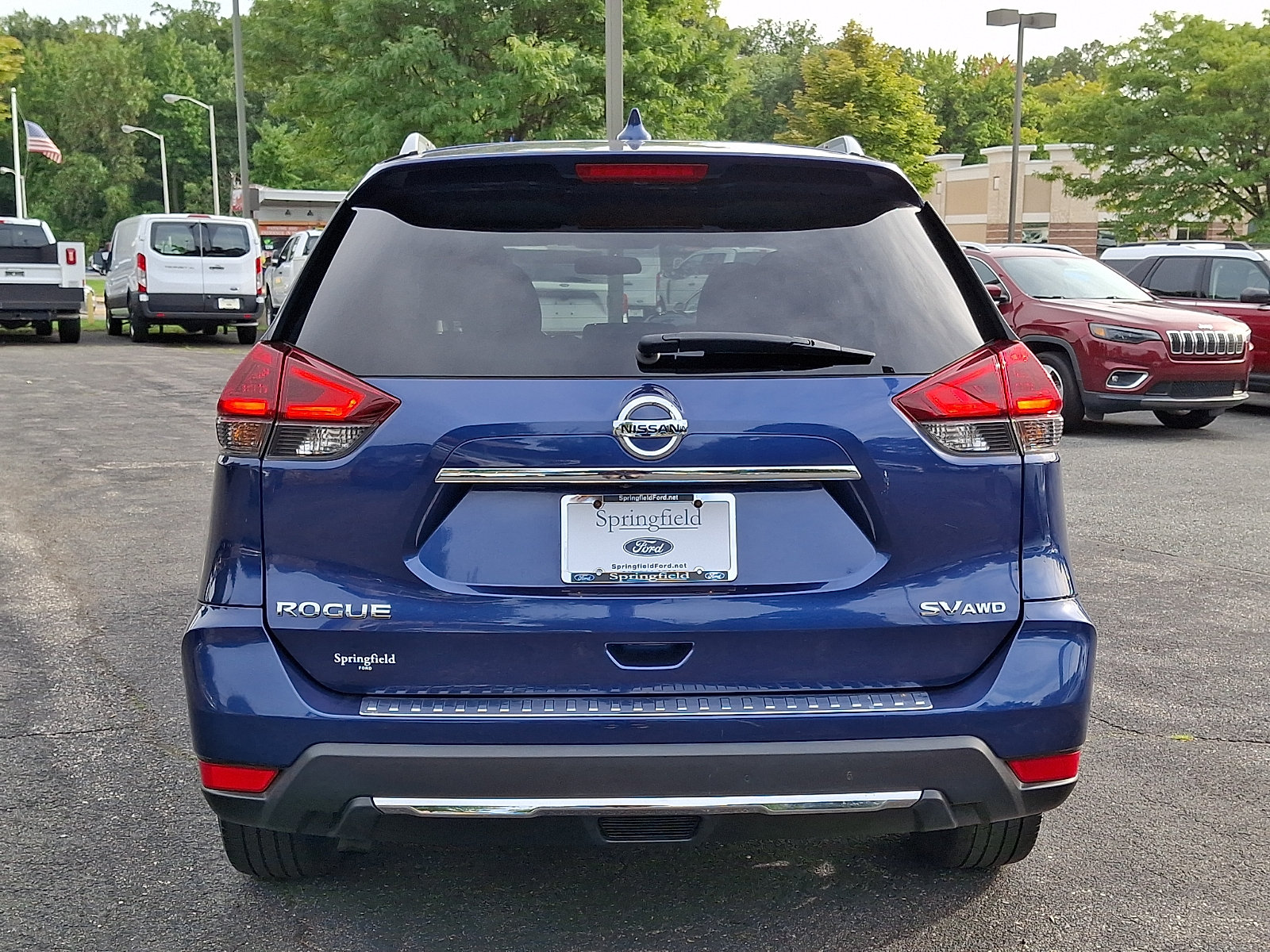 Used 2018 Nissan Rogue SV AWD/4WD image 5