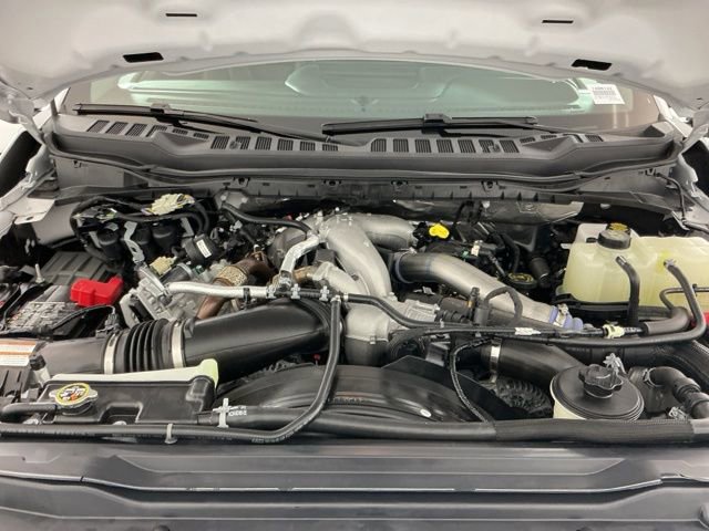 Certified 2025 Ford F450 Lariat w/ FX4 Off-Road Package image 33