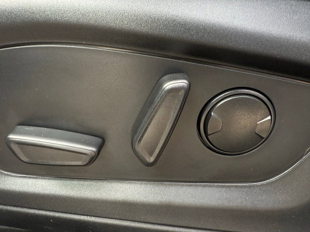 Certified 2023 Ford Explorer Platinum w/ Technology Package image 23