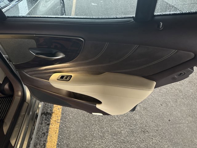 Used 2019 Lexus LS 500 w/ Interior Upgrade Package RWD image 9