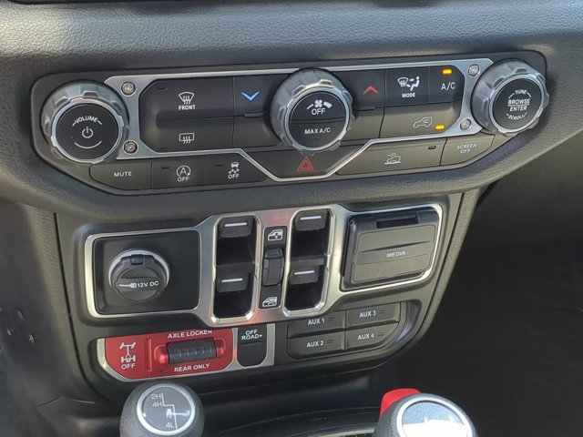 Used 2024 Jeep Wrangler Unlimited Sport AWD/4WD image 24