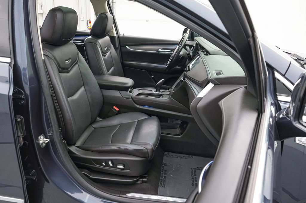 Used 2019 Cadillac XT5 Premium Luxury FWD image 22