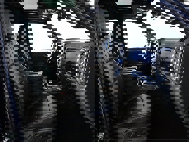 Used 2020 Chevrolet Silverado 1500 High Country w/ Trailer Camera Package image 12