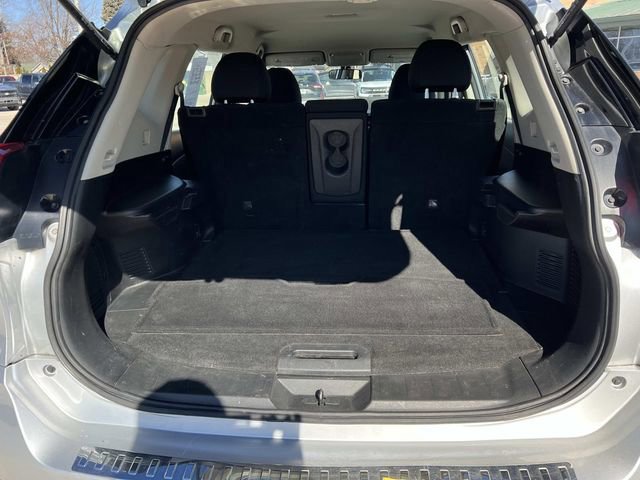 Used 2018 Nissan Rogue S image 12