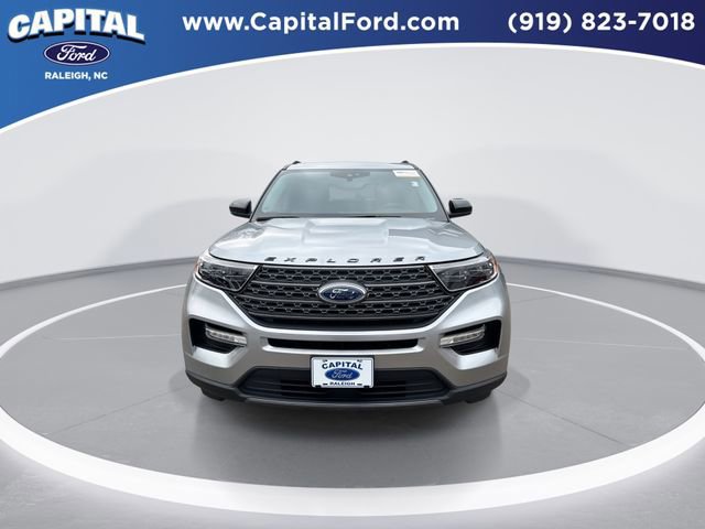 Certified 2023 Ford Explorer XLT w/ Equipment Group 202A image 9