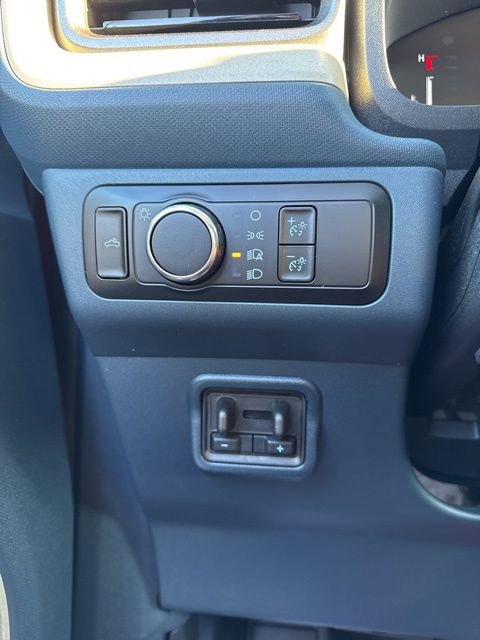 Certified 2025 Ford Maverick Lariat w/ 4K Tow Package image 18