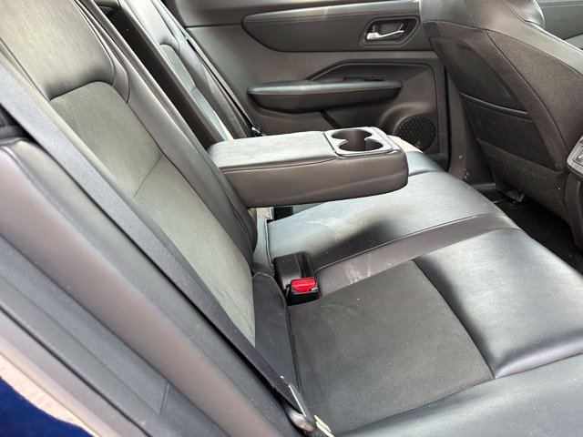 Used 2023 Nissan Ariya AWD image 9