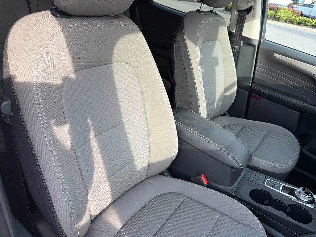 Certified 2021 Ford Escape SE w/ SE Sport Appearance Package FWD image 30
