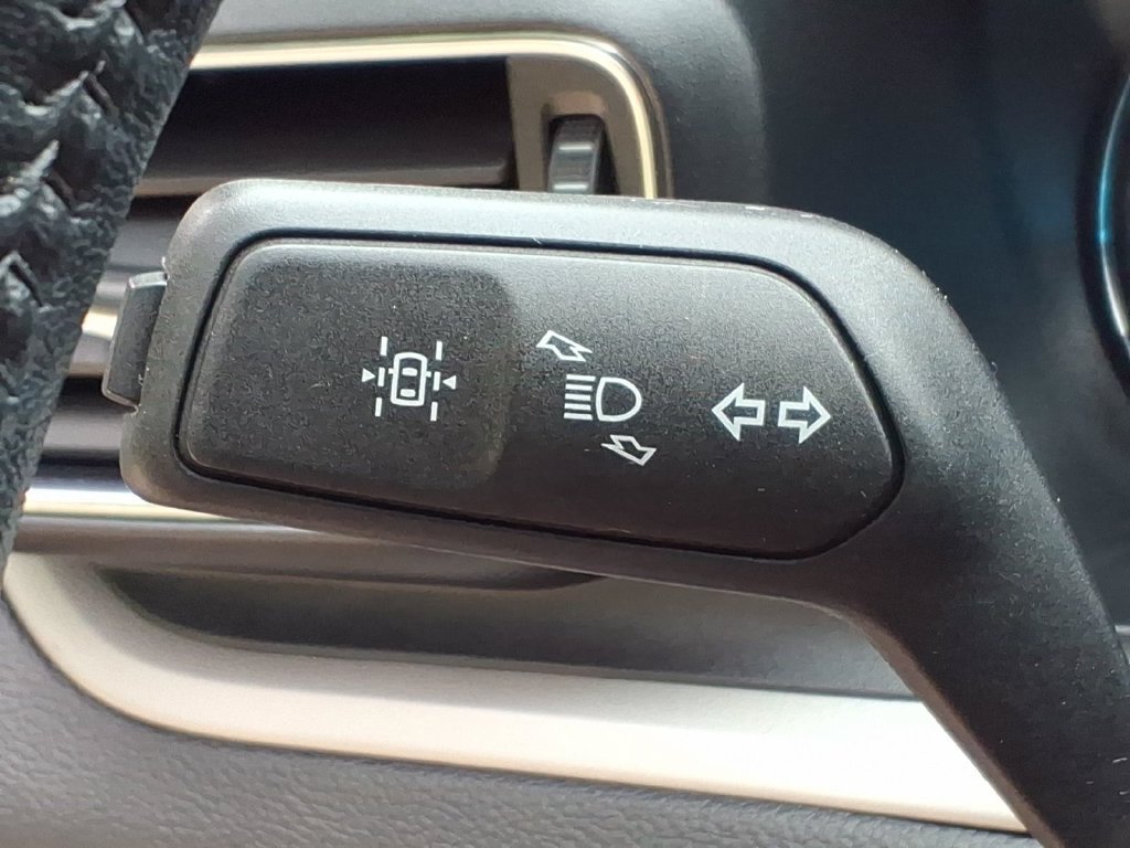 Certified 2023 Ford Explorer XLT w/ Equipment Group 202A AWD/4WD image 30