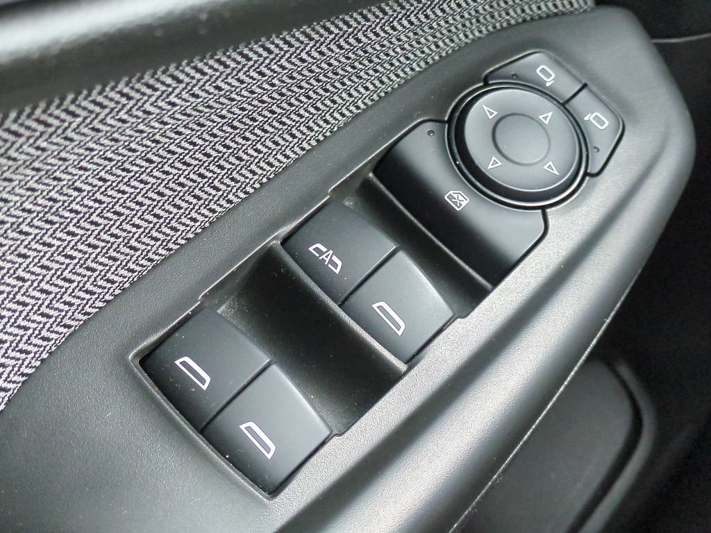 Used 2025 Chevrolet TrailBlazer LT AWD/4WD image 25