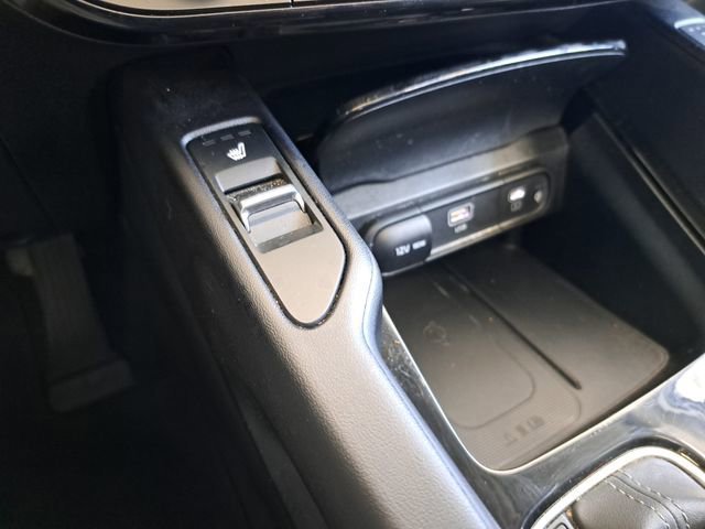 Used 2025 Kia Telluride S image 14