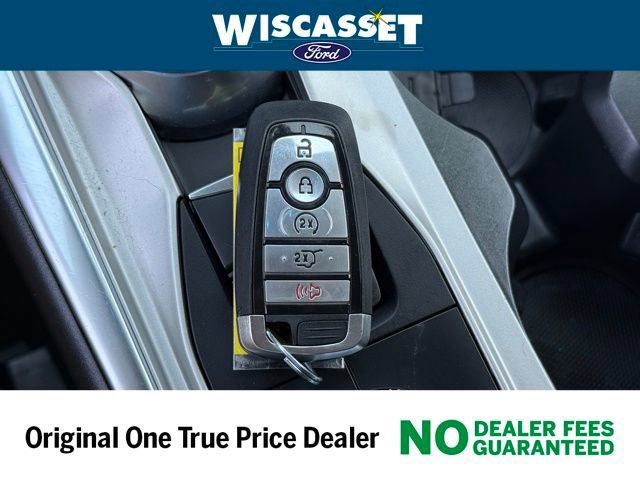 Certified 2022 Ford Explorer XLT w/ Equipment Group 202A image 18