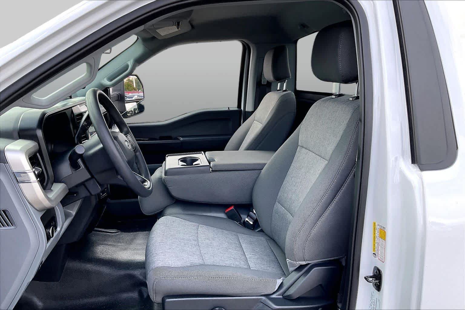 Certified 2025 Ford F250 XL w/ FX4 Off-Road Package AWD/4WD image 7
