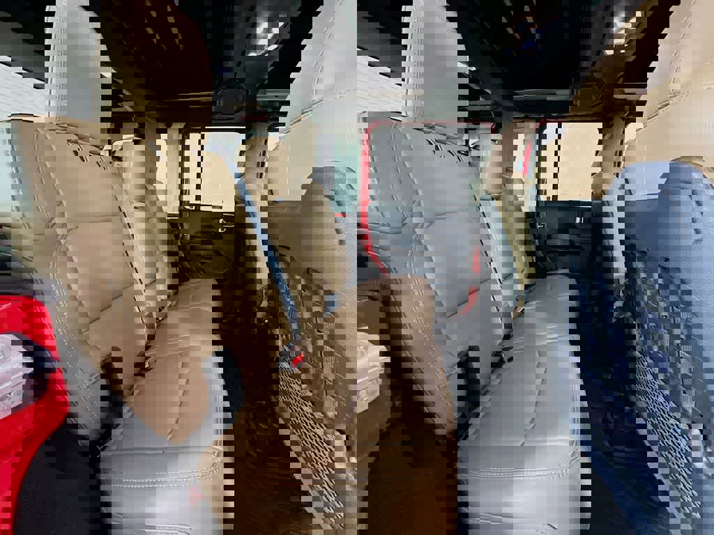 Used 2022 Jeep Wrangler Unlimited Rubicon w/ Steel Bumper Group image 30