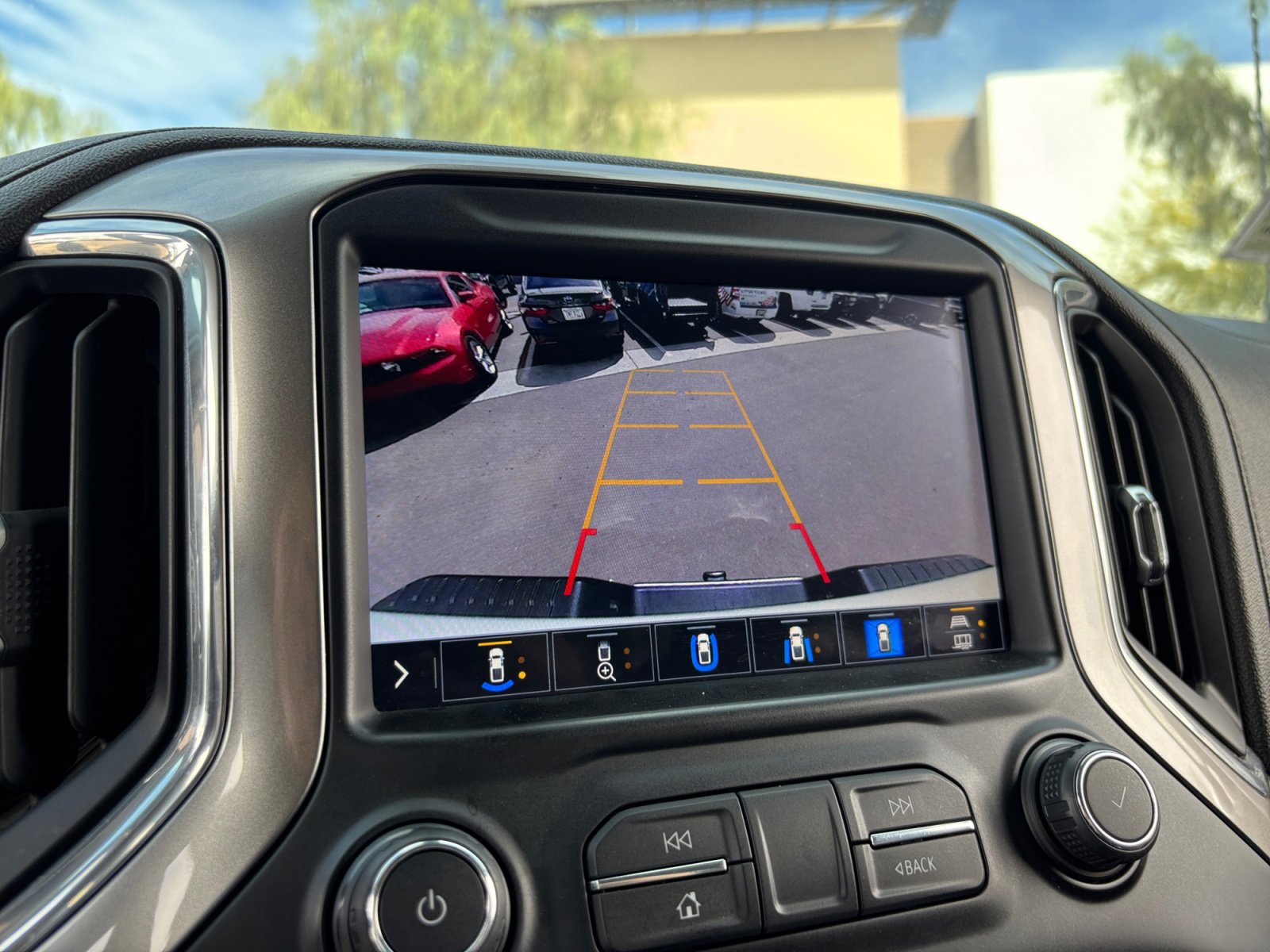 Used 2021 Chevrolet Silverado 2500 LTZ w/ LTZ Premium Package image 28