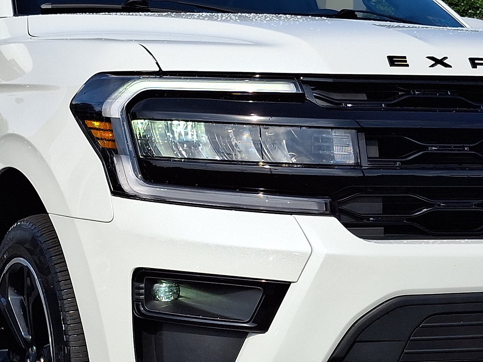 Certified 2024 Ford Expedition Max Limited AWD/4WD image 9