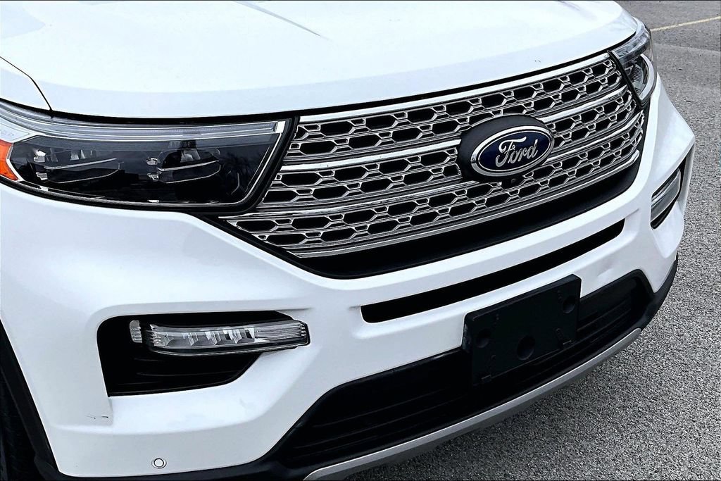 Certified 2023 Ford Explorer Limited w/ Limited Technology Package AWD/4WD image 31