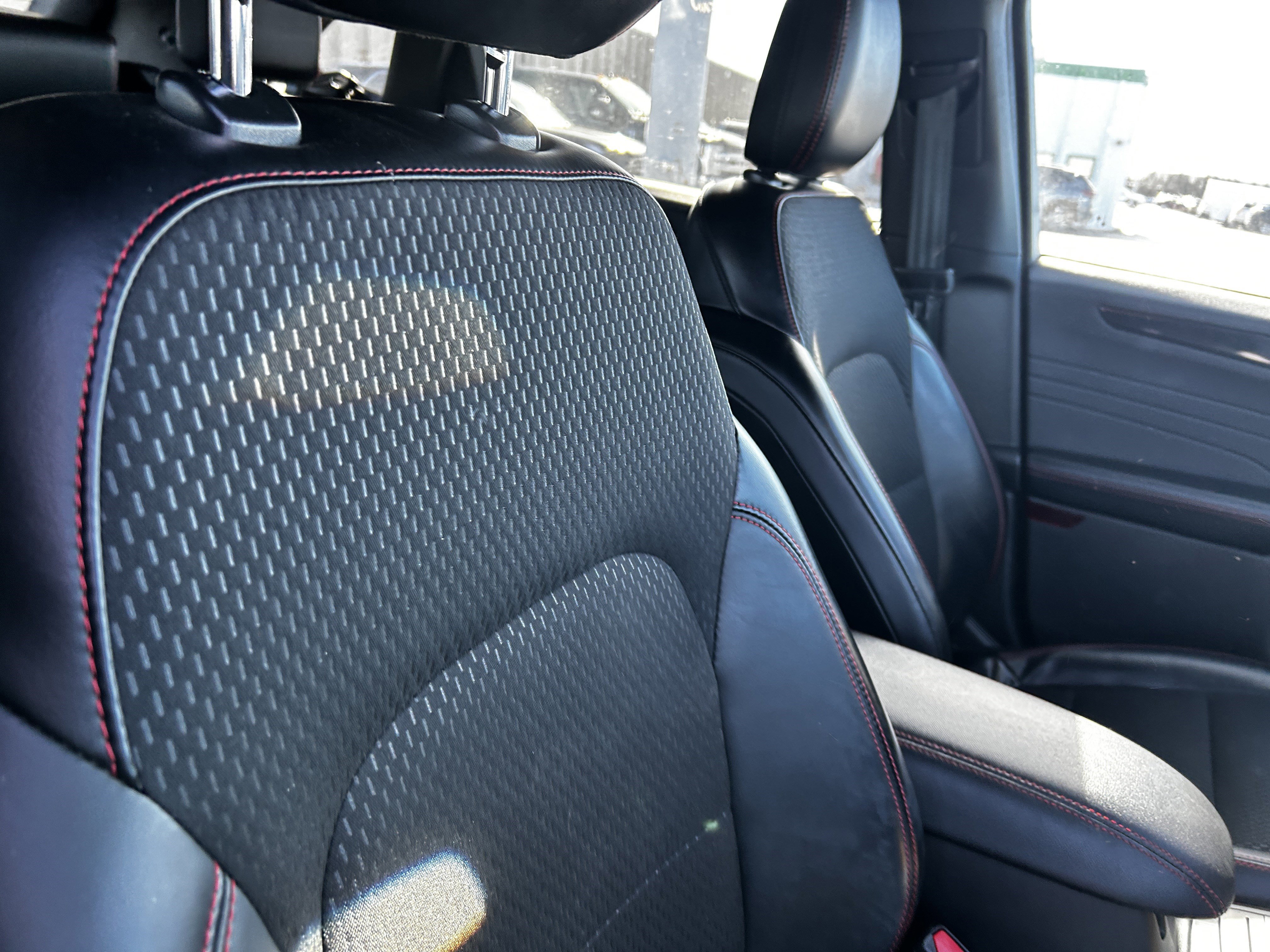 Certified 2025 Ford Escape ST-Line Select image 14