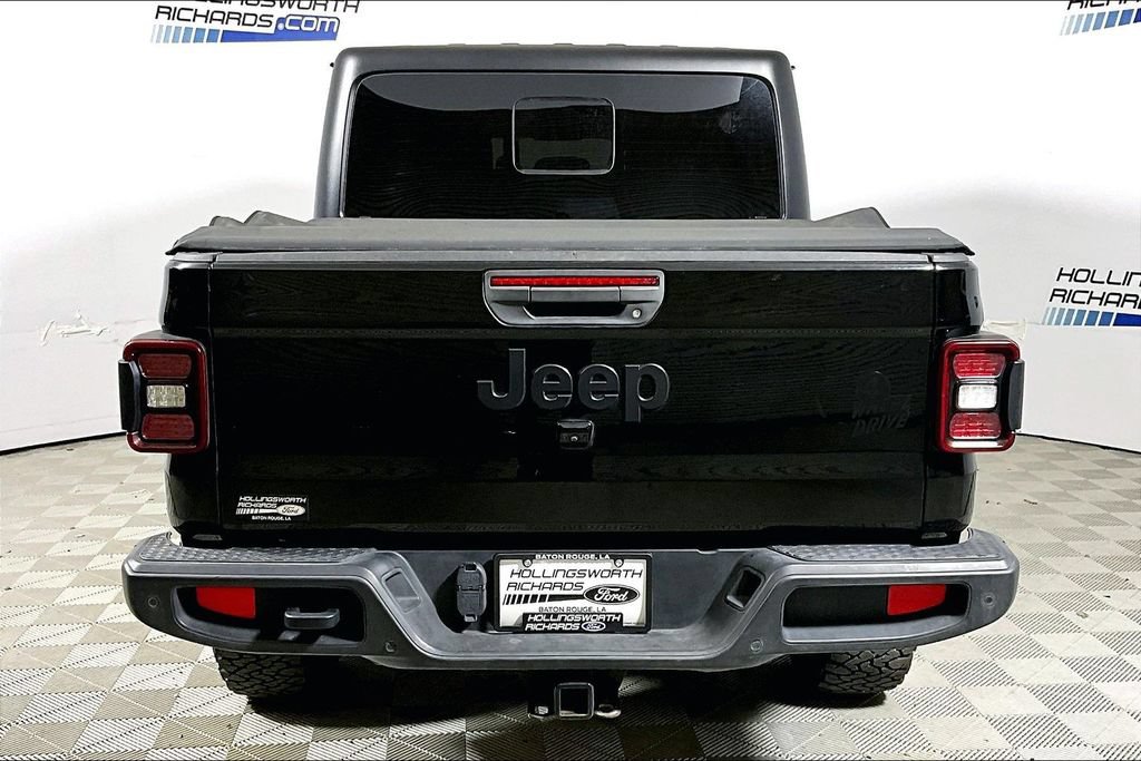 Used 2024 Jeep Gladiator Sport AWD/4WD image 4