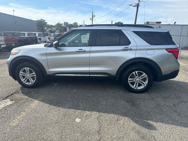 Certified 2023 Ford Explorer XLT w/ Equipment Group 202A AWD/4WD image 8