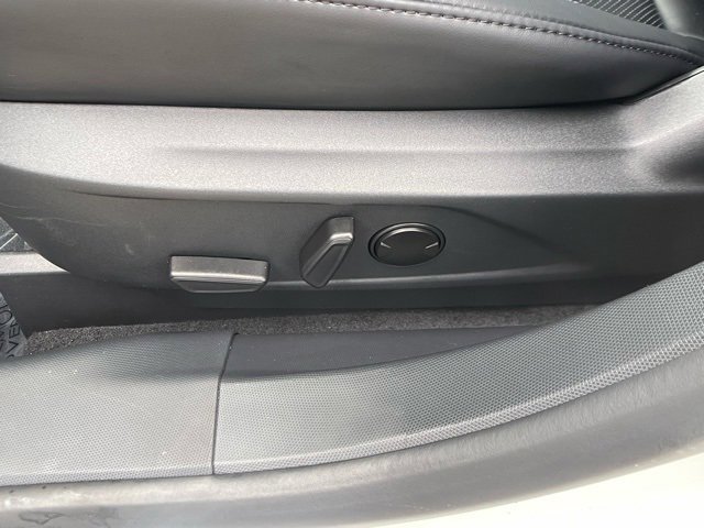 Certified 2025 Ford Mustang Mach-E Premium image 17