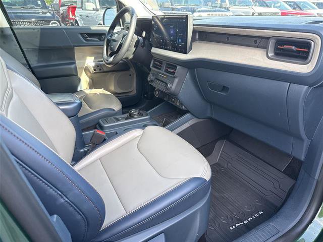 Certified 2025 Ford Maverick Lariat w/ 4K Tow Package AWD/4WD image 20