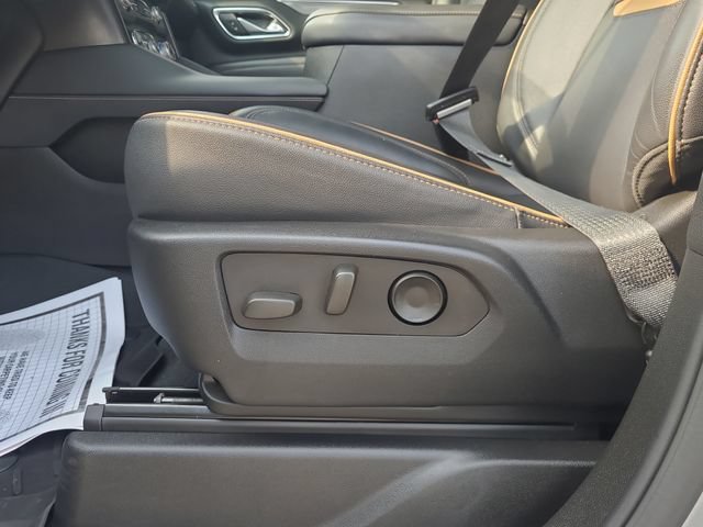 Used 2024 GMC Yukon XL AT4 AWD/4WD image 27