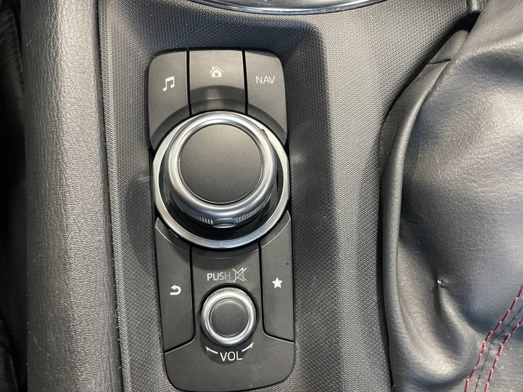 Used 2018 MAZDA MX-5 Miata Grand Touring RWD image 32