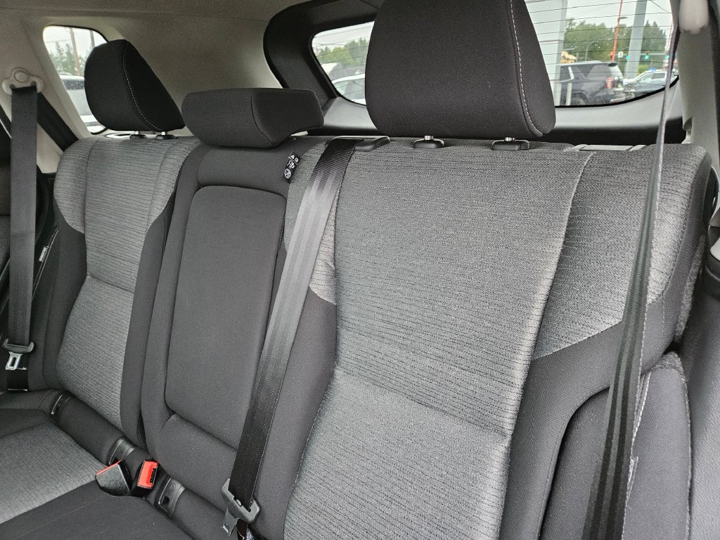 Used 2021 Nissan Rogue SV FWD image 13