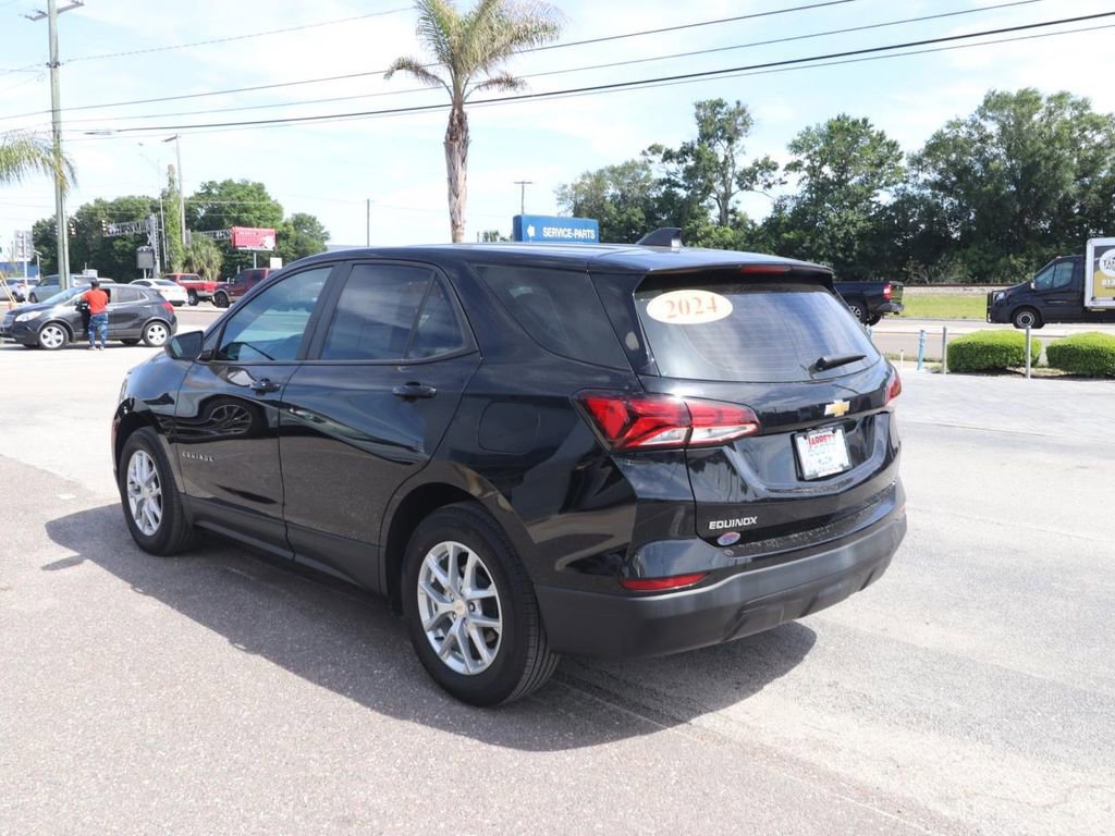 Used 2024 Chevrolet Equinox LS image 3