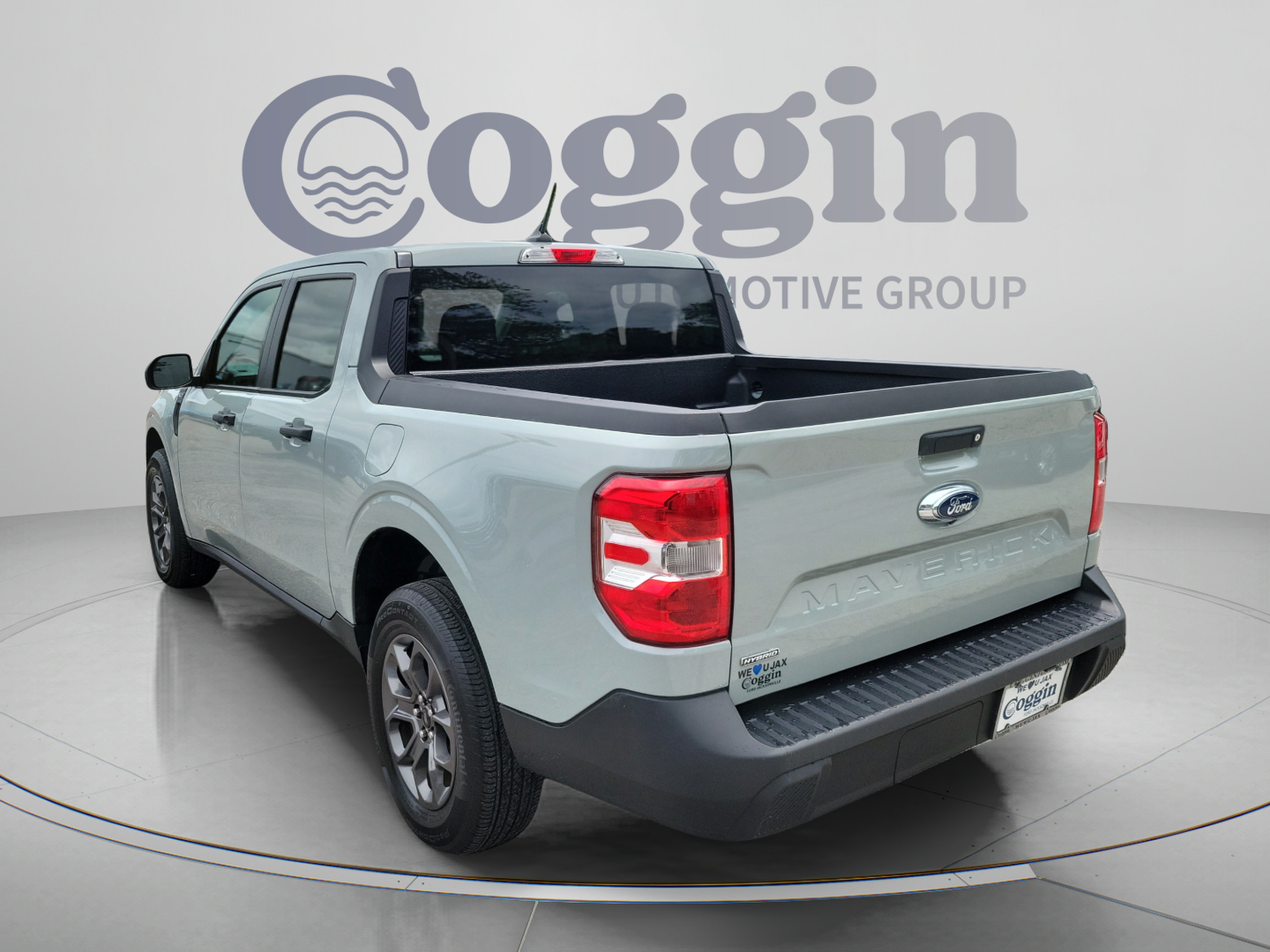 Certified 2024 Ford Maverick XLT FWD image 2