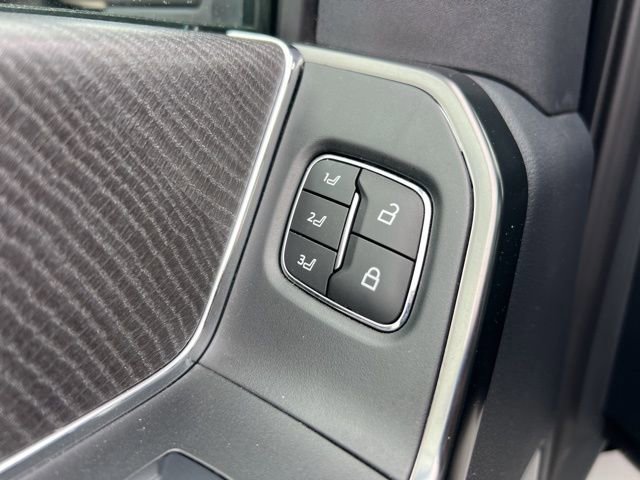 Certified 2024 Ford F350 Platinum image 9