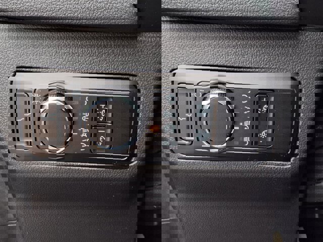 Certified 2024 Ford Escape ST-Line w/ Tech Pack #1 image 18