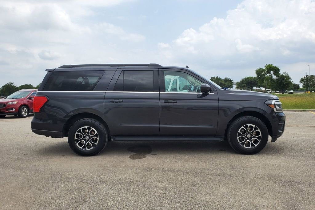 Certified 2024 Ford Expedition Max XLT RWD image 30