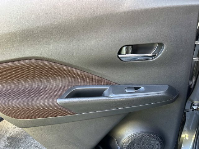Used 2022 Nissan Kicks SR FWD image 19