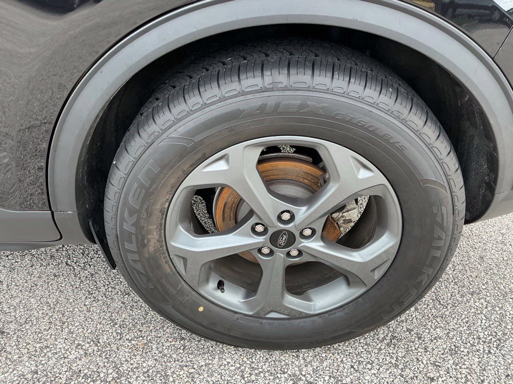 Certified 2025 Ford Escape ST-Line FWD image 24