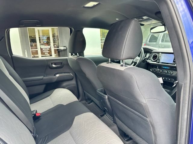 Used 2022 Toyota Tacoma TRD Sport AWD/4WD image 42