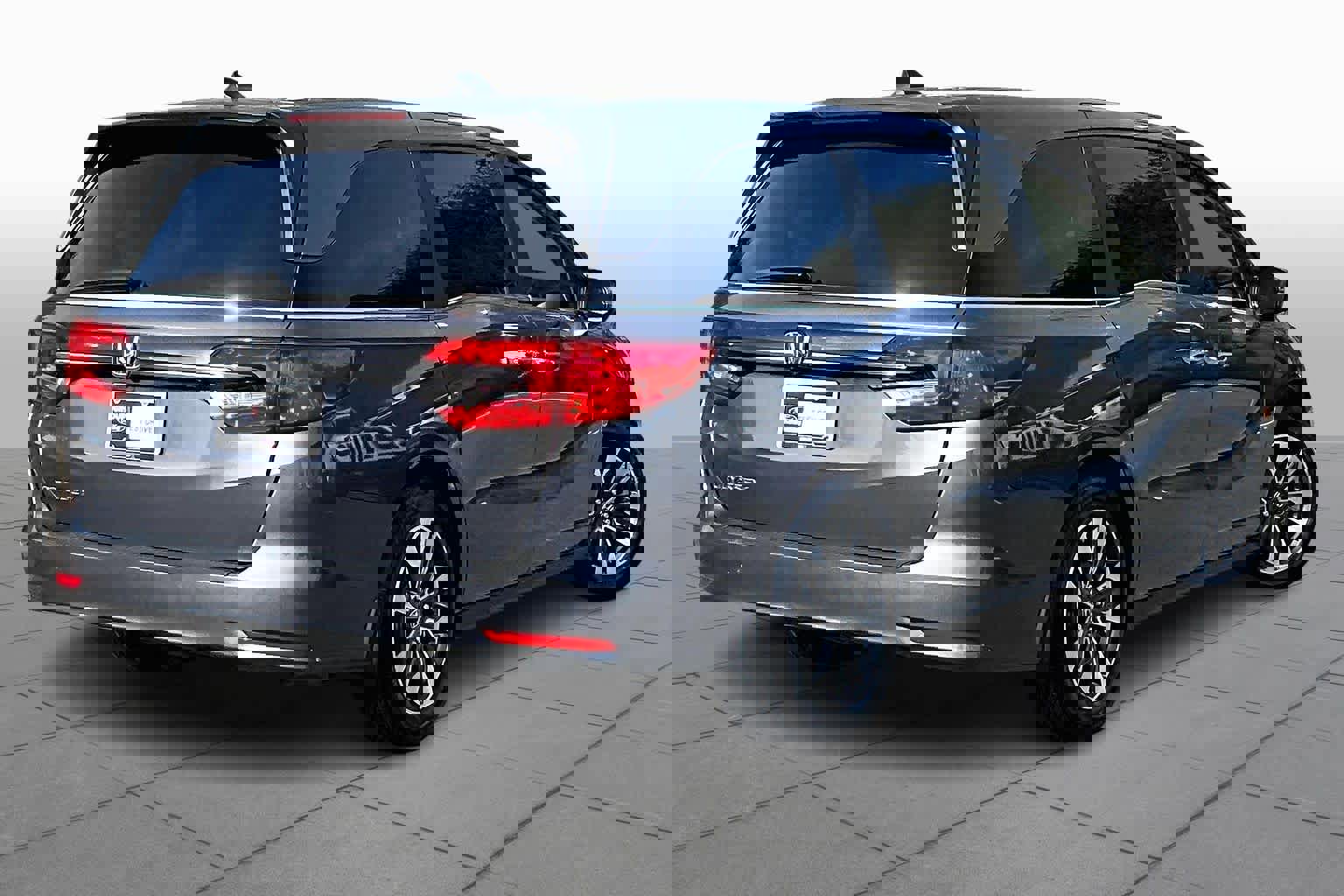 Used 2024 Honda Odyssey EX-L image 12