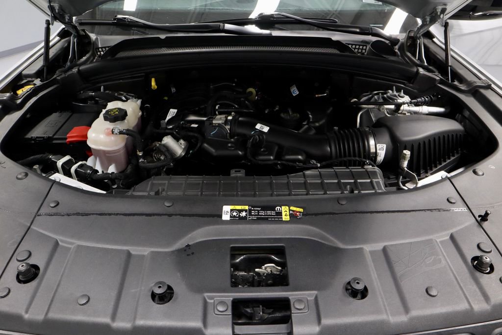 Used 2024 Jeep Grand Cherokee Altitude AWD/4WD image 18