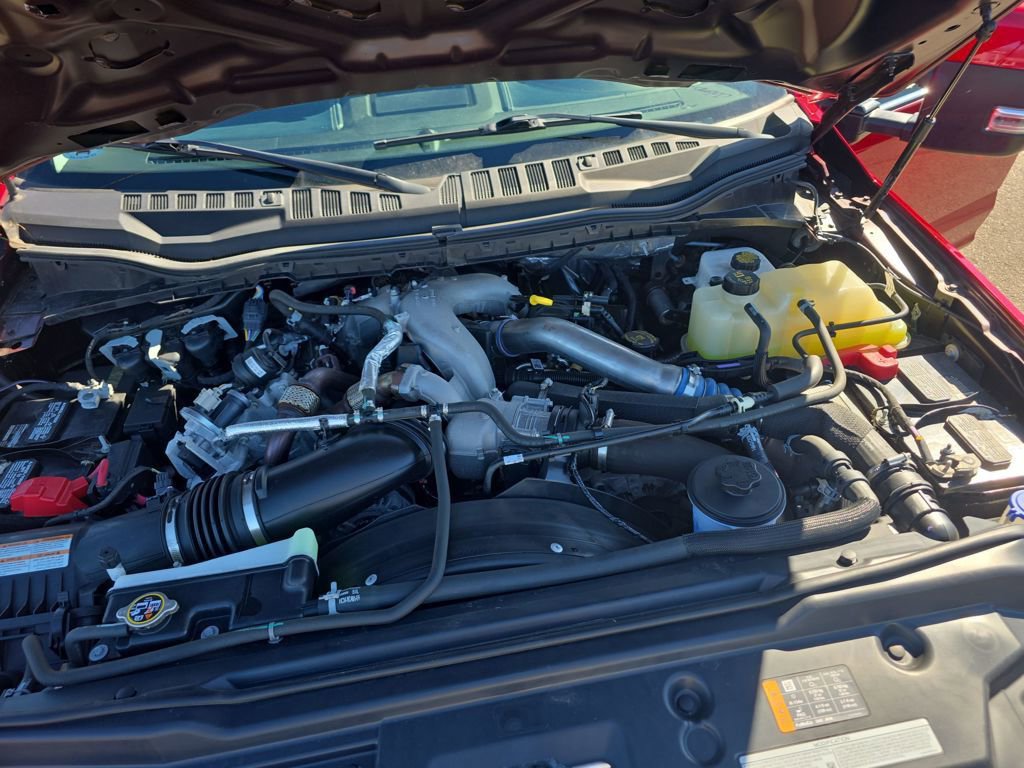 Certified 2022 Ford F450 Limited w/ FX4 Off-Road Package image 35