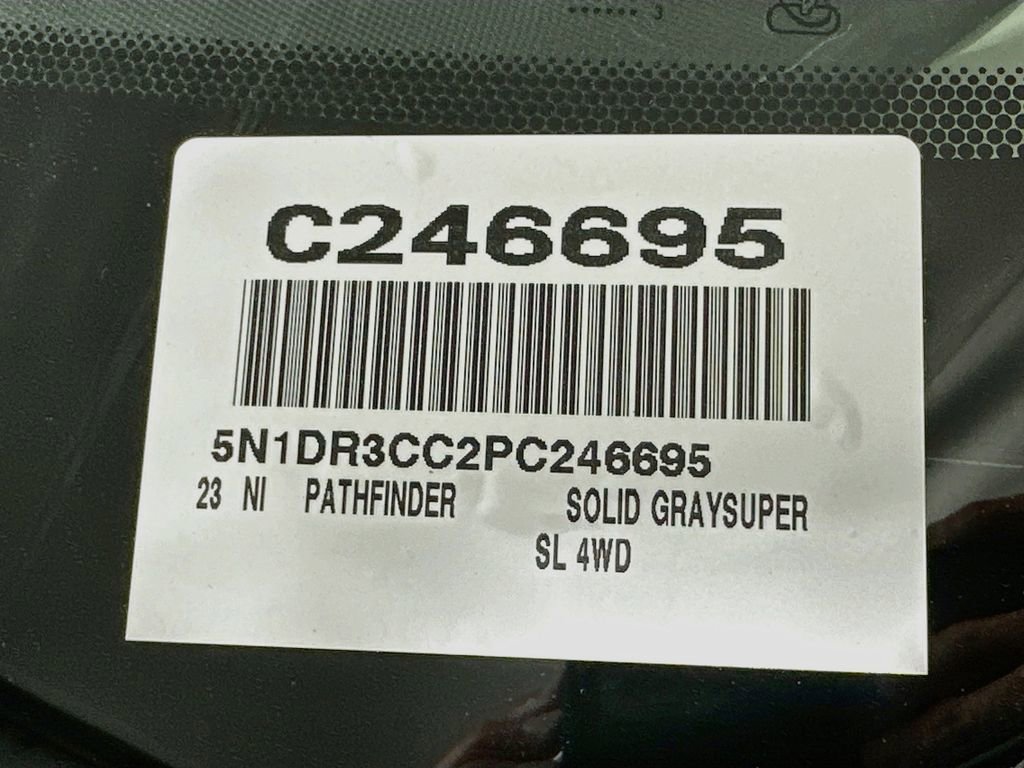 Used 2023 Nissan Pathfinder SL AWD/4WD image 24