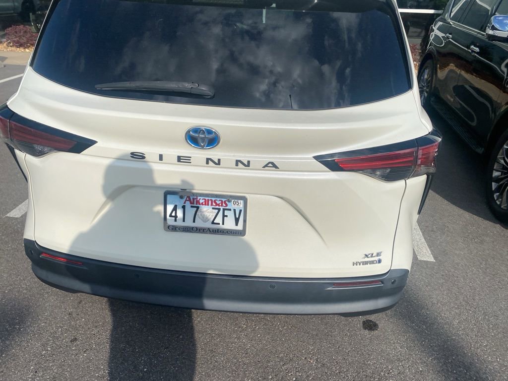 Used 2021 Toyota Sienna XLE FWD image 7