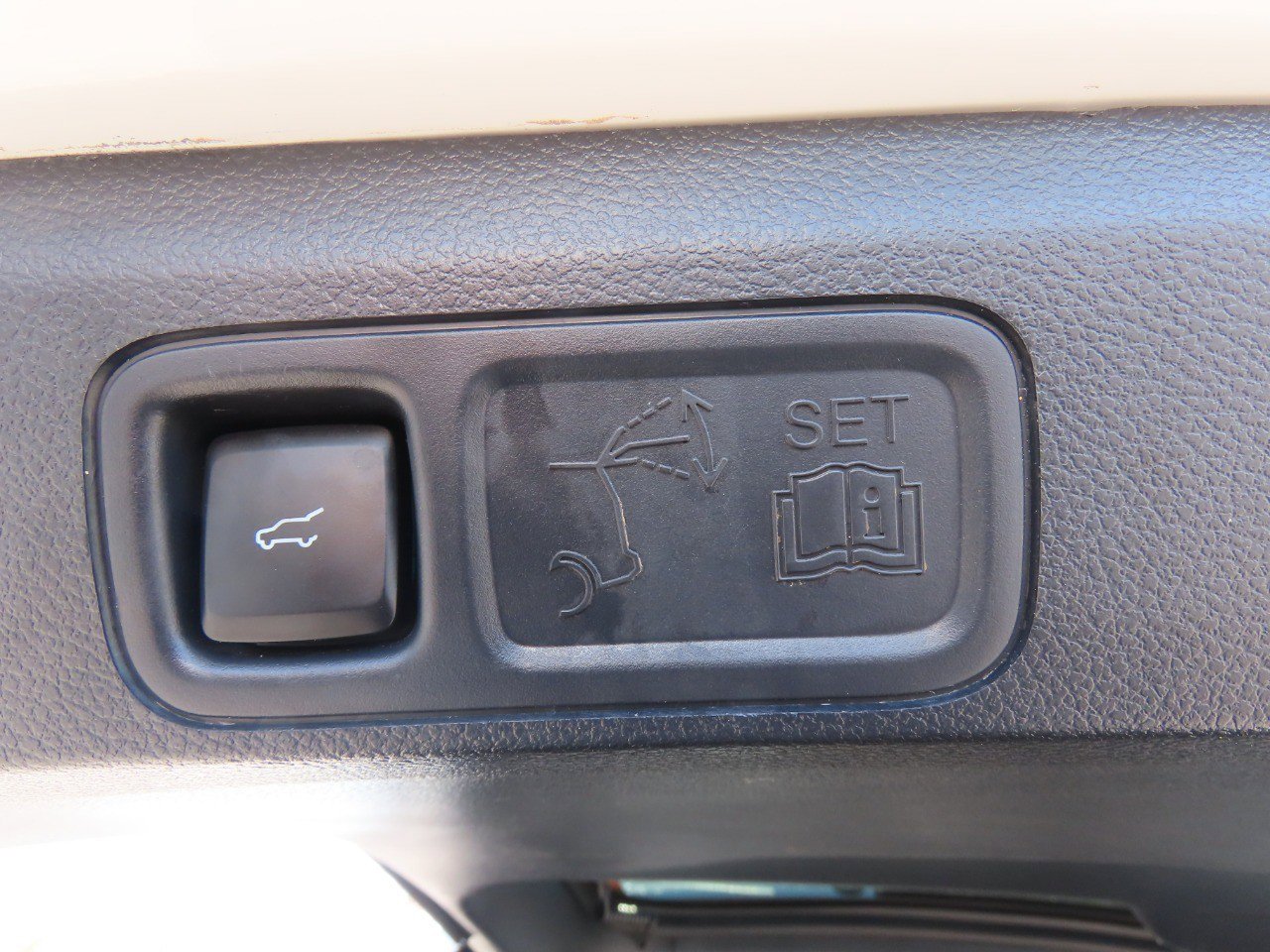 Certified 2024 Ford Expedition Timberline image 15